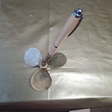 Schiffsschraube Schiffspropeller, Stifthalter Tischmodell 12cm Messing, 13 cm H