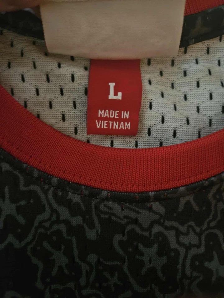 Футболка универсального игрока Mitchell & Ness Clyde Drexler 91/92 Trail Blazers черная лиственная древесина - Изображение 4 из 4