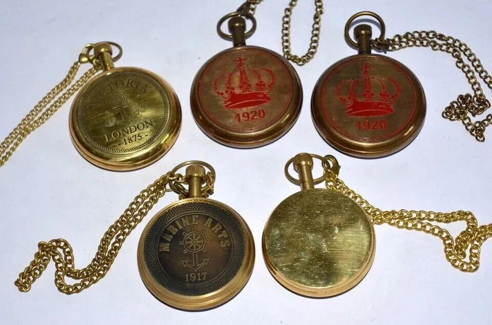 Antigo Relógio de Bolso Marítimo Vintage Latão com Corrente de Latão Conjunto de Cinco Presente - Imagem 3 de 4