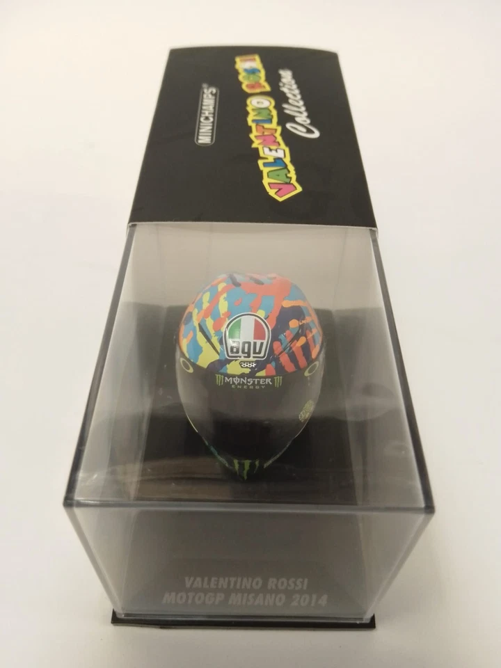 Minichamps Valentino Rossi AGV Helmet MotoGP Misano 2014 1/8 398140096 - Image 4 of 4
