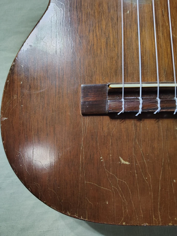 Favilla baritone ukulele mahogany pre-1953 upgraded with Gotoh UPT geared tuners - Image 4 of 4