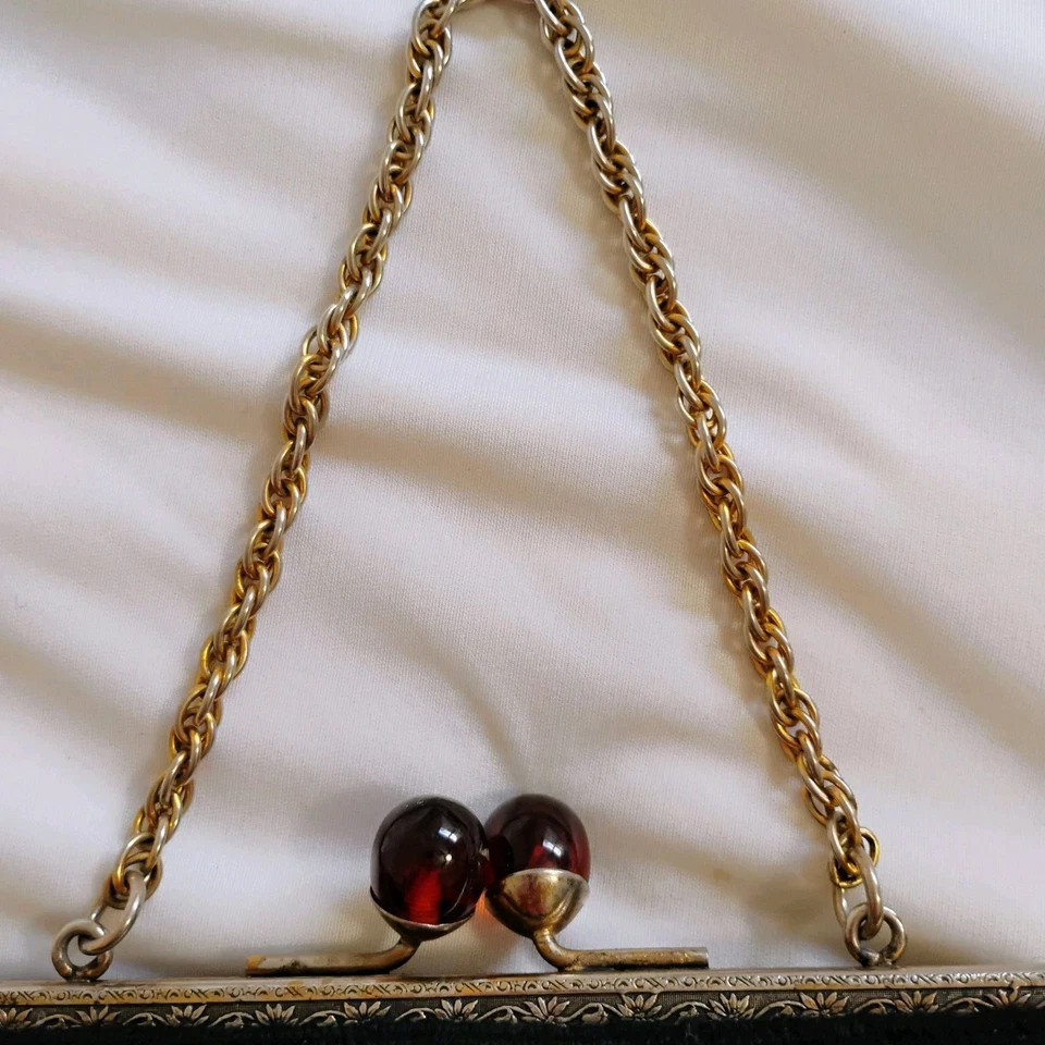 Vintage 50s Floral Crosstitch Purse Amber Kisslock Chain Strap Handbag Sandpiper - Image 4 of 4