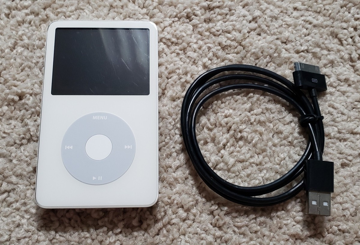 Apple iPod classic 5th Generation White (80GB) (MA448LL) - READ