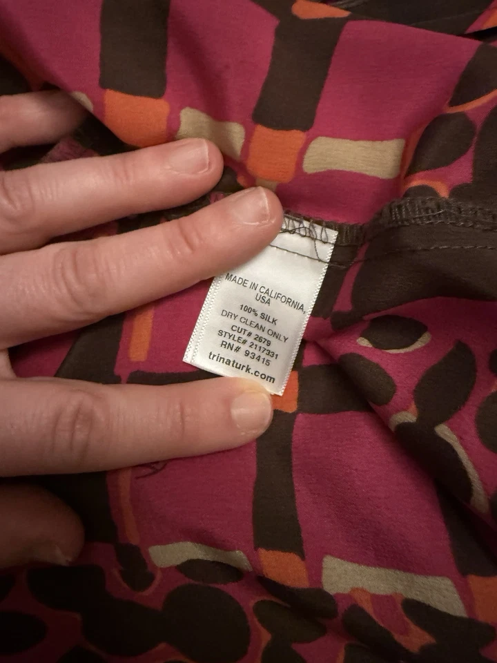 Vestido Camisa Trina Turk Estampado Geométrico 100% Seda Talla 8 Rosa Cuello Fucsia Foto 4 de 4