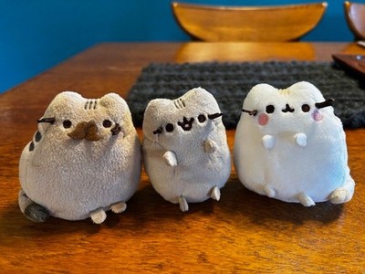 Pusheen collector s set family gathering
