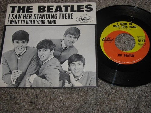 BEATLES 45  WITH SLEEVE - I WANT TO HOLD YOUR HAND - CAPITOL - TOP COPY