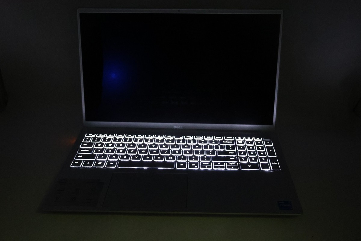 FOR DELL M867. DELL / inspiron / P102F / Core i7-10世代 / メモリ 