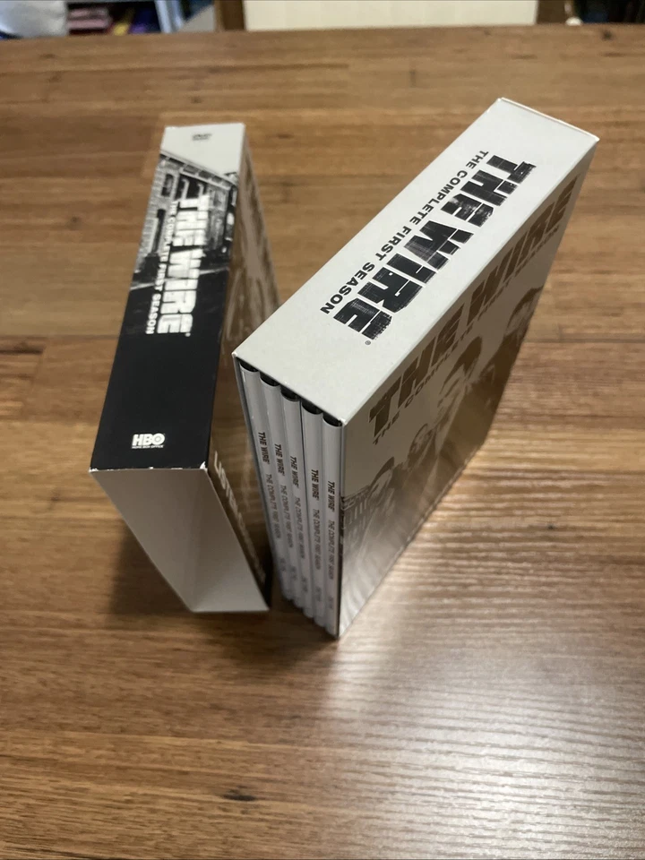 The Wire The Complete First Season DVD 5 Disc Set - Image 2 of 2