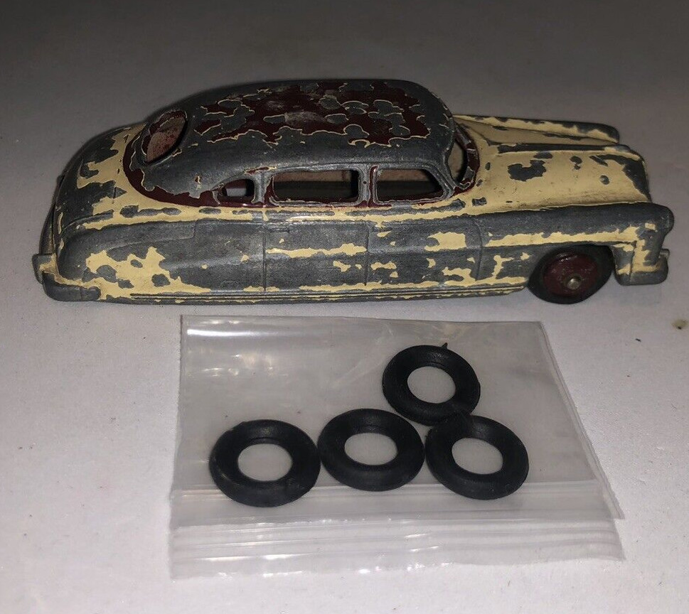 美品激レア　DINKY TOYS HUDON COMMODORE ミニカー 美品激レア DINKY TOYS HUDON COMMODORE ミニカー