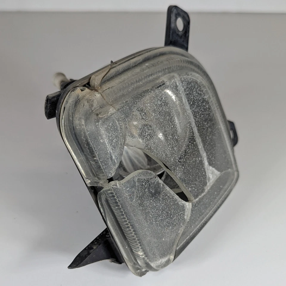 Faro antiniebla derecho pasajero Chrysler Crossfire 1938200256 faro antiniebla diestro Foto 4 de 4