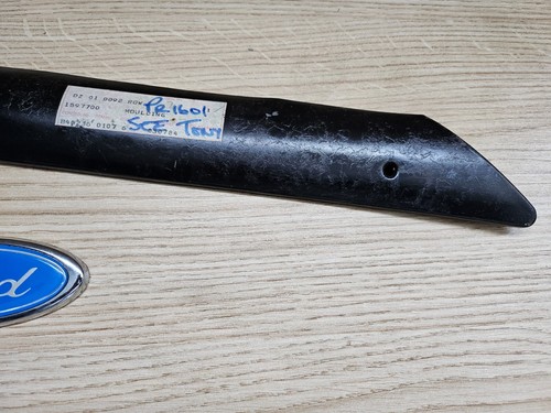 FORD CAPRI MK1facelift XL GXL RS3100 DRIVERS FRONT PILLAR TRIM N.O.S RARE NOW - Picture 3 of 4