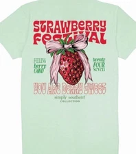 New Simply Southern Strawberry Festival Berry Sweet Summer Size Large Shirt