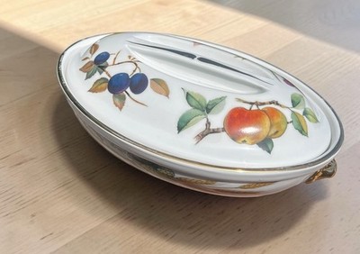 Vtg. Royal Worcester Porcelain Oval Serving Bowl Fruit & Berry Pattern w/ Lid 