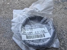 Genuine Nissan Converter & Pipe Seal 20695-ED10E