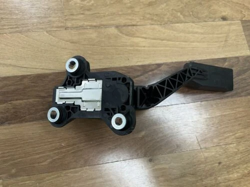 2016 - 2020 HONDA HR-V ACCELERATOR THROTTLE GAS PEDAL TRAVEL SENSOR OEM Foto 2 de 3