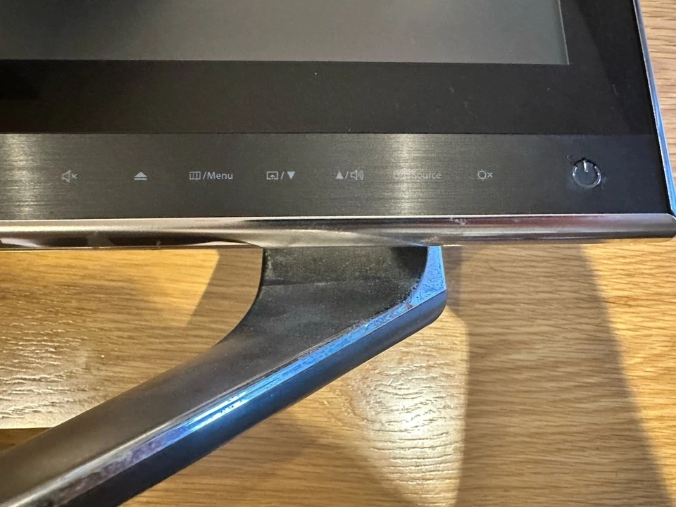 Samsung All-in-One PC – DP 700A3D | 23.6 inch Full HD Touchscreen. - Image 4 of 4