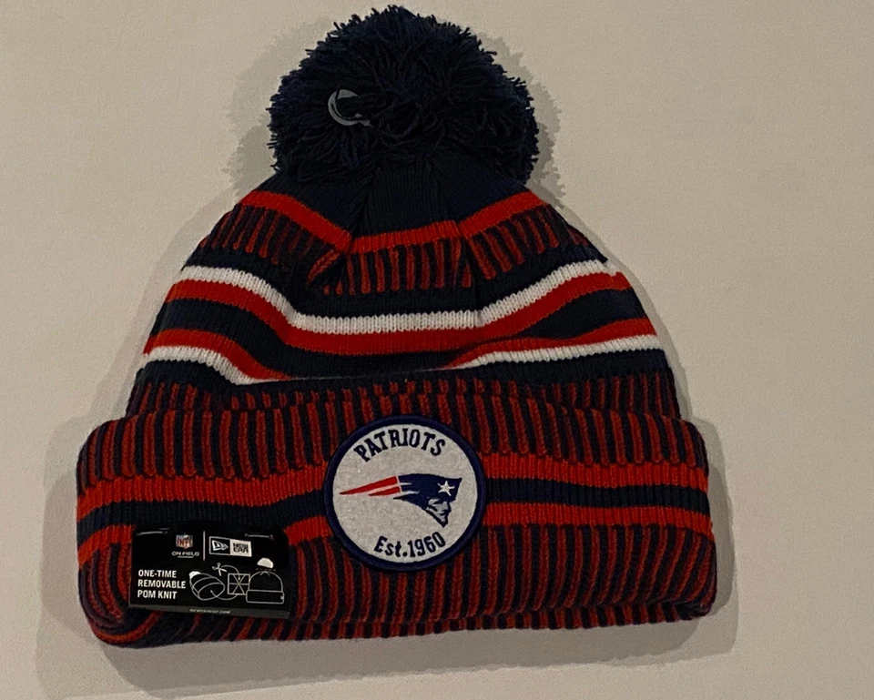 New Era New England Patriots Puño Pom Sombrero Tejido Gorro NFL Gorra Pats On Field Foto 2 de 4