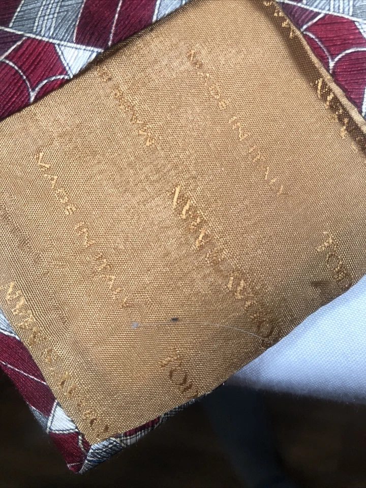 Corbata de cuello para hombre Today’s Man Made In Italy roja 100 % seda hecha a mano para hombre Foto 4 de 4