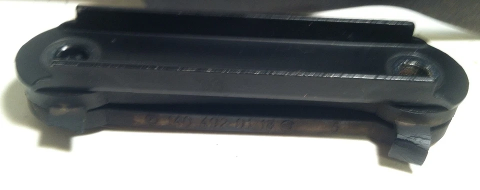 2000-2002 MERCEDES-BENZ E430 ~ SUPORTE DE TUBO DE DOBRADIÇAS DE ESCAPE / ALMOFADA DE BORRACHA ~ FABRICANTE DE EQUIPAMENTO ORIGINAL - Imagem 2 de 4