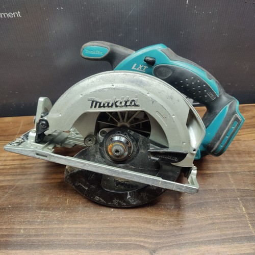 Makita DSS611 Circular Saw Cordless LXT LiIon 18V For Parts FREE P