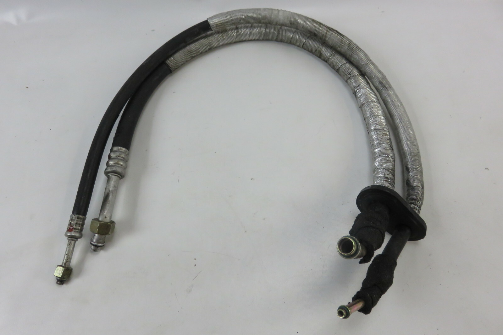 95 Ferrari 456 GT 456GT hoses pipes a/c ac hose evaporator to pipe 63933500
