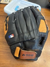 WILSON A350 Baseball Glove Mitt 11" Leather RHT Hand Throw Youth AO350 MLB11
