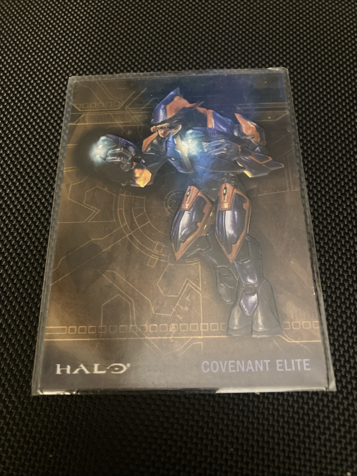 2007 TOPPS Halo RARE EMBOSSED FOIL Covenant Elite #2 & Covenant Hunter #5.