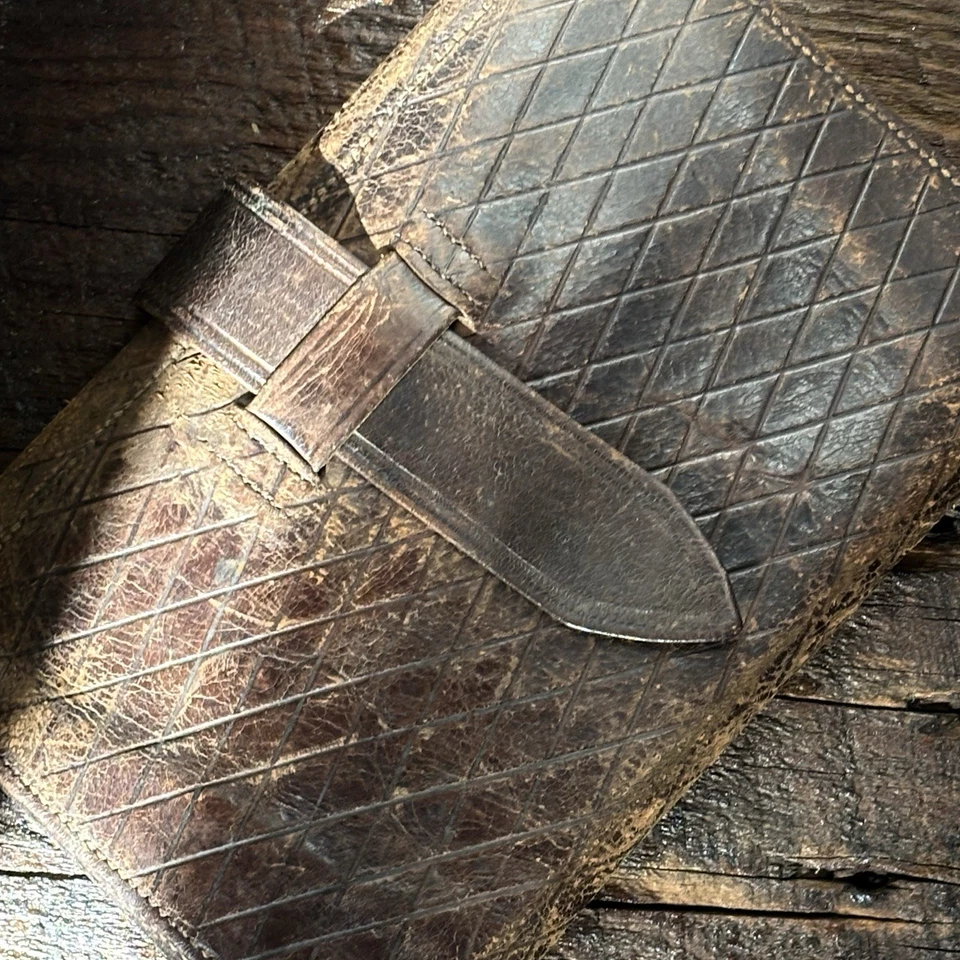 Vintage Leather Two Fold Wallet Early 1900s Scotland UNIQUE Historic Find Rare - Image 3 of 4