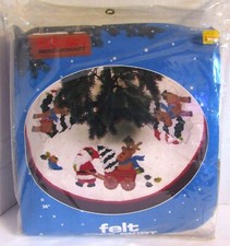 TITAN Felt Applique Christmas Holiday TREE SKIRT Kit SANTA  REINDEER 793 Sealed