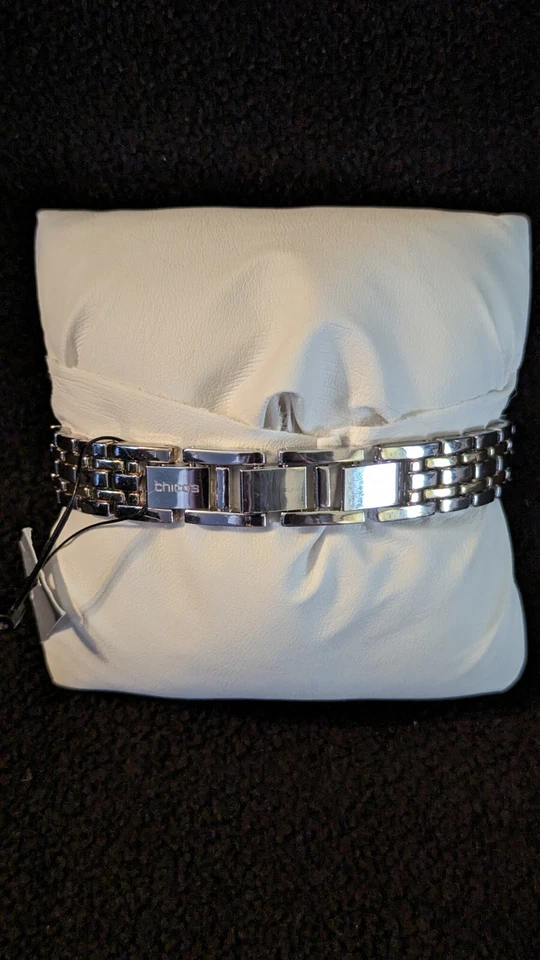 Reloj Pulsera chico's Movimiento Japón Plata y Oro, Pequeño, Nuevo Con Caja Sin Etiquetas Foto 2 de 4