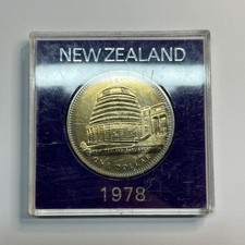 1978 New Zealand One Dollar Coin - New Zealand Parliament - Elizabeth II Case