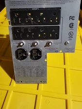 APC Smart UPS 2200 Power Distribution Panel