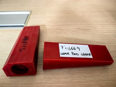 Wear Pad - Wedge LH for Terex Backhoe Loader TLB840 (PN: T116669)
