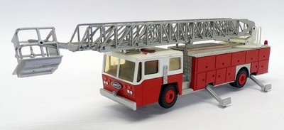 Conrad 1/50 Scale 5502 - E-One Fire Engine Truck Rescue Ladder