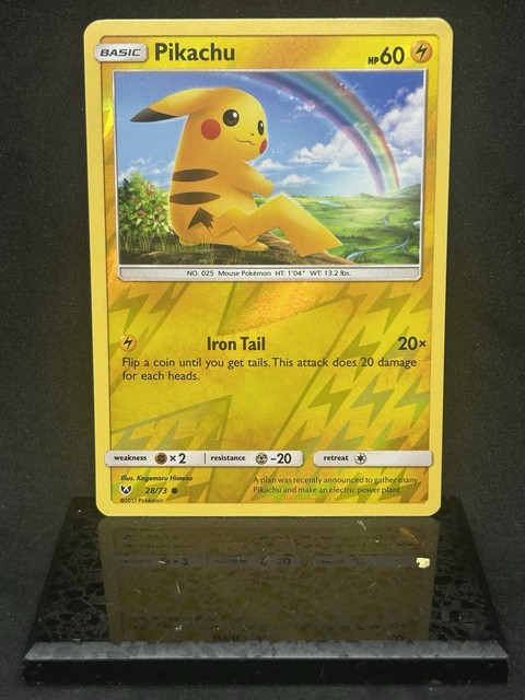 Pikachu [Reverse Holo] #28 (Shining Legends (2017))