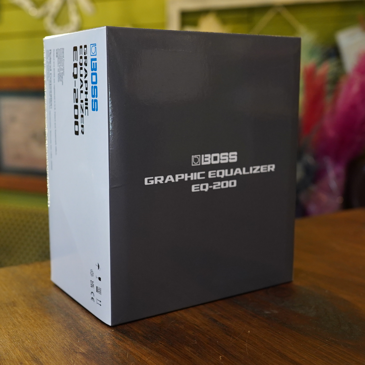 BOSS EQ-200 Graphic Equalizer Guitar Effects Pedal BrandNew