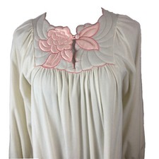 Deadstock Vtg Gilead Women's M Full Nightgown, Fleece, Cream Peach 1980's Deco