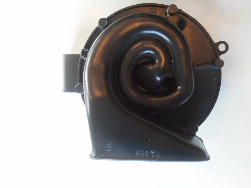 OEM Bronco Ford Truck 1966-72 High Low Horns Hi Lo Restored Originals Dated Nice - Image 2 of 4