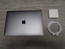 2020 release Apple MacBook Air, 13", 1.1GHz i3, 8gb RAM, 256gb SSD, Excellent