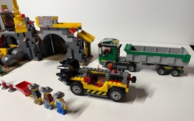 LEGO CITY: The Mine (4204) - COMPLETE SET with all mini-figs and manuals