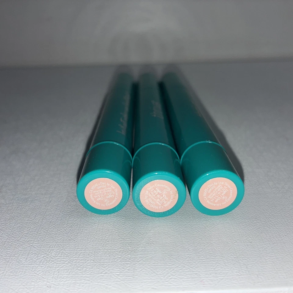 3- New Brilliant Under Eye Brightened, Illuminating Corrector, Color; Light  - Image 4 of 4