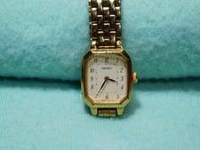 Womens Seiko 1N00-6N00 Dress Quartz Watch, New battery Runs Well.
