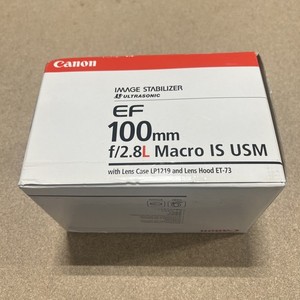 Canon EF 100mm F2.8 Macro Autofocus Ultrasonic USM Lens For Sale USED