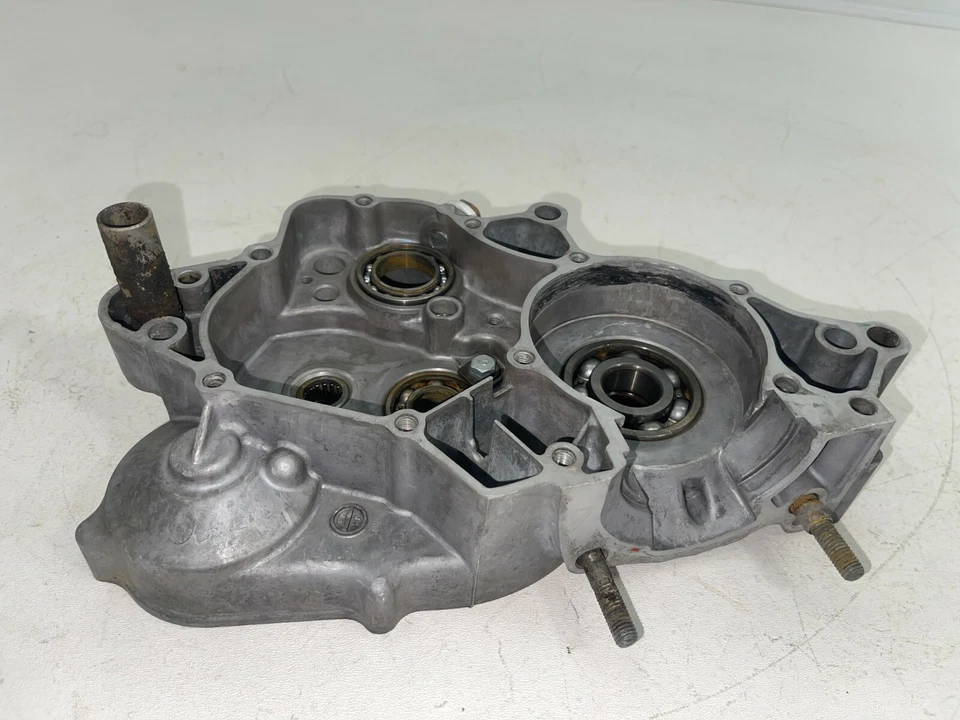 Honda CR80R 2002 96-07 cárter derecho necesita soldadura Foto 4 de 4
