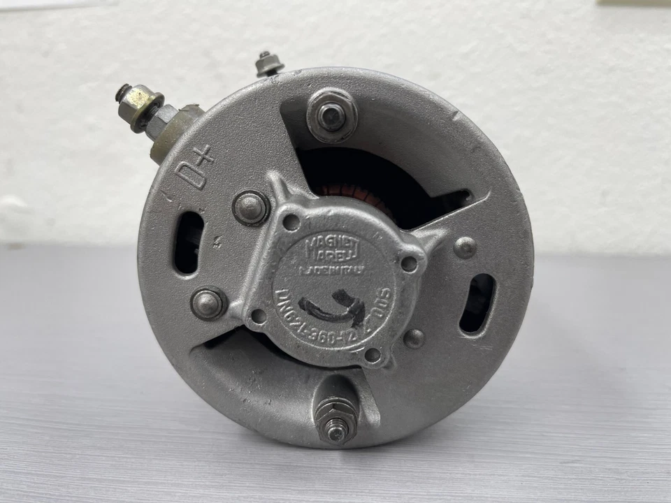 Generador Fiat 850 Magneti Marelli DN62L 360 12 2700S 1967 1968 restaurado Foto 3 de 3