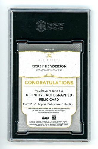 RICKEY HENDERSON /30 2021 TOPPS DEFINITIVE COLLECTION ON CARD AUTO JERSEY SGC 10 - Imagen 2 de 2