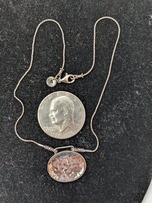 Silpada Sterlingsilber Seattle Himmel Gehämmerte Oval Scheibe Anhänger Halskette