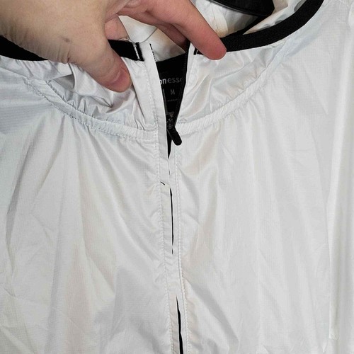 NWT Amazon Essentials White Standard Full-Zip Packable Windbreaker Size Medium - Picture 7 of 12