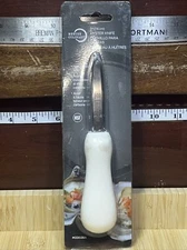 Mercer Culinary Boston Style Oyster Knife with Poly Handle, 3 Inch, White
