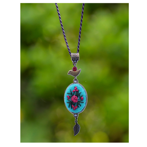 KOMAXCO Embroidered Pendant Necklace Set Vintage Floral Jewelry for Women Men - Picture 9 of 19